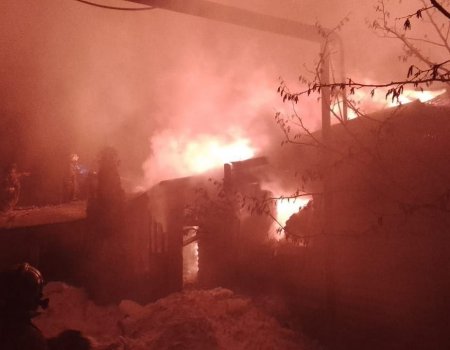 В Башкирии огнеборцы потушили три пожара