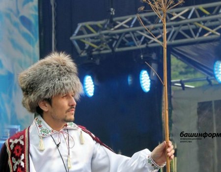 В Башкирии создали Государственный ансамбль кураистов