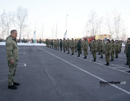 Радий Хабиров начал «Мужской разговор» со школьниками, кадетами и юнармейцами