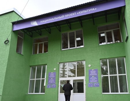 Радий Хабиров посетил обновленный Дом культуры в селе Урман-Бишкадак