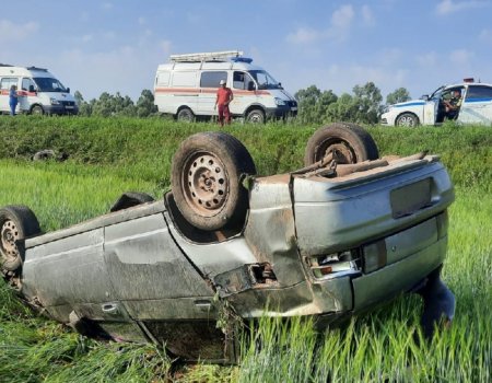 В Башкирии после ДТП машина опрокинулась на крышу: водителя не нашли